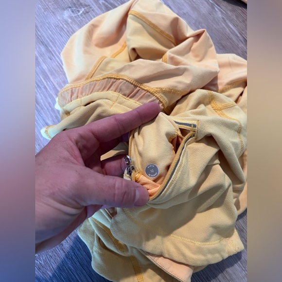 Lululemon yellow side mesh finger hole EUC long sleeve shirt. - Picture 2 of 2